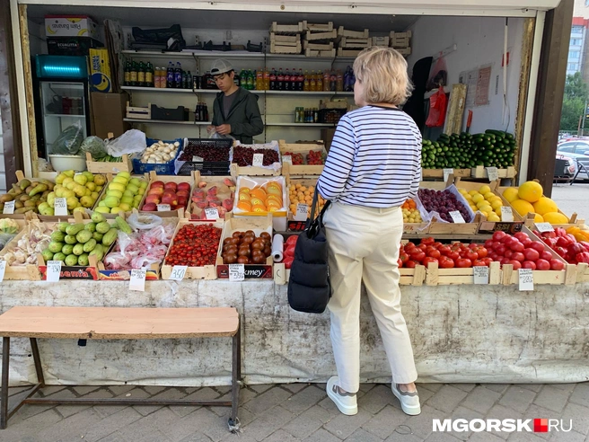 От одного вида прилавков с фруктами настроение повышается | Источник: Анна Лялькова / MGORSK.RU