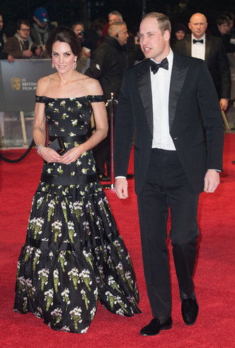 Фото №17 - Почему черные платья BAFTA оказались лучше черных платьев «Золотого глобуса»