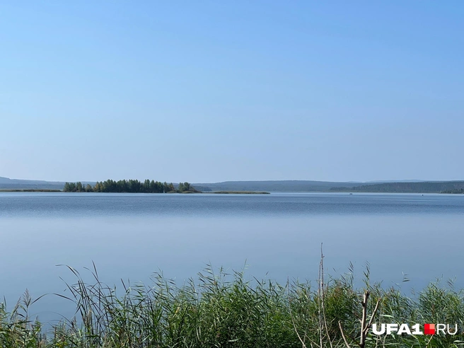 Это одно из крупнейших озёр области | Источник: Андрей Бирюков / UFA1.RU