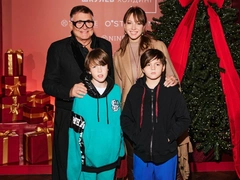 Дибровы стали все чаще бывать вместе — они не могут расстаться и на день