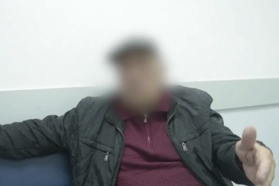 Пенсионер из Владивостока крал деньги у россиян
