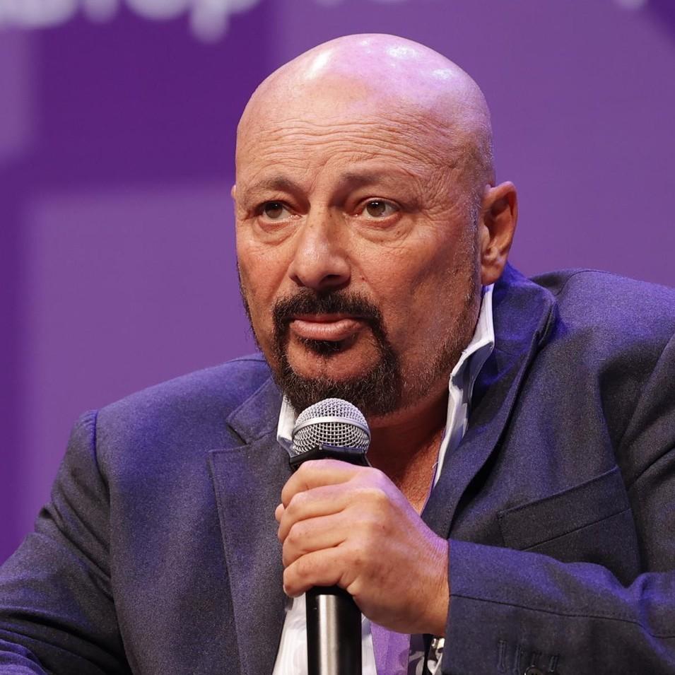 <p>Евгений Коган</p>