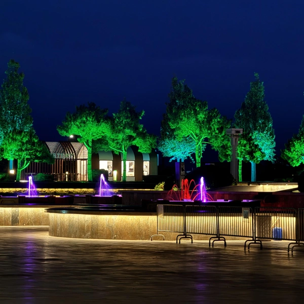 Парк имени Низами Гянджеви | Источник: Корреспондент 26.RU / Захарова Габриелла