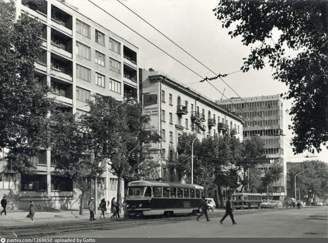 1970 год, Ворошиловский проспект, между Пушкинской и Горького | Источник: Ростовский областной музей краеведения / pastvu.com