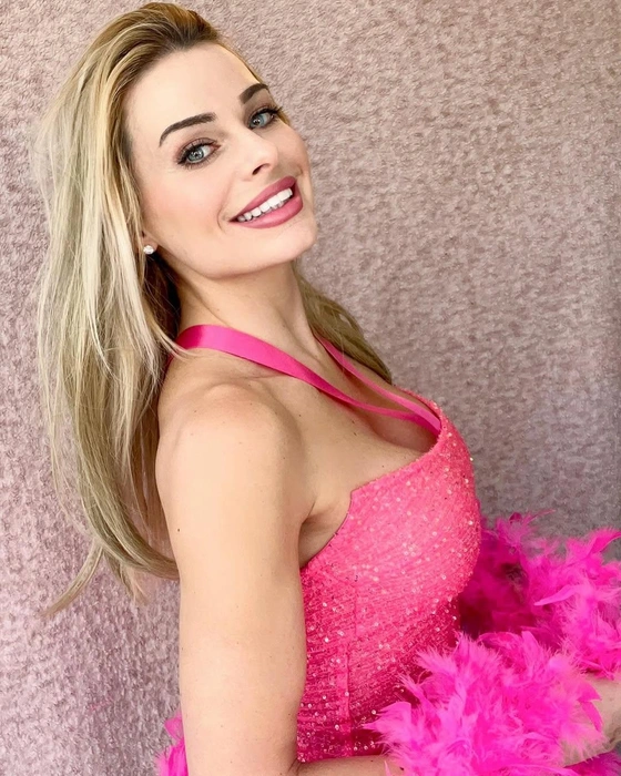 Источник: margotrobbielookalike / Instagram (экстремистская организация, деятельность запрещена на территории РФ)