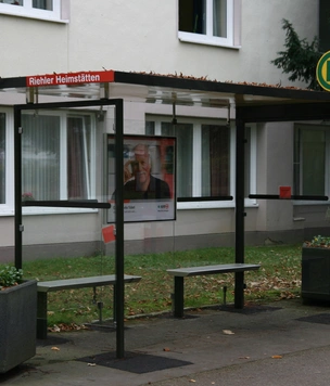 Зачем в Германии существуют поддельные автобусные остановки?