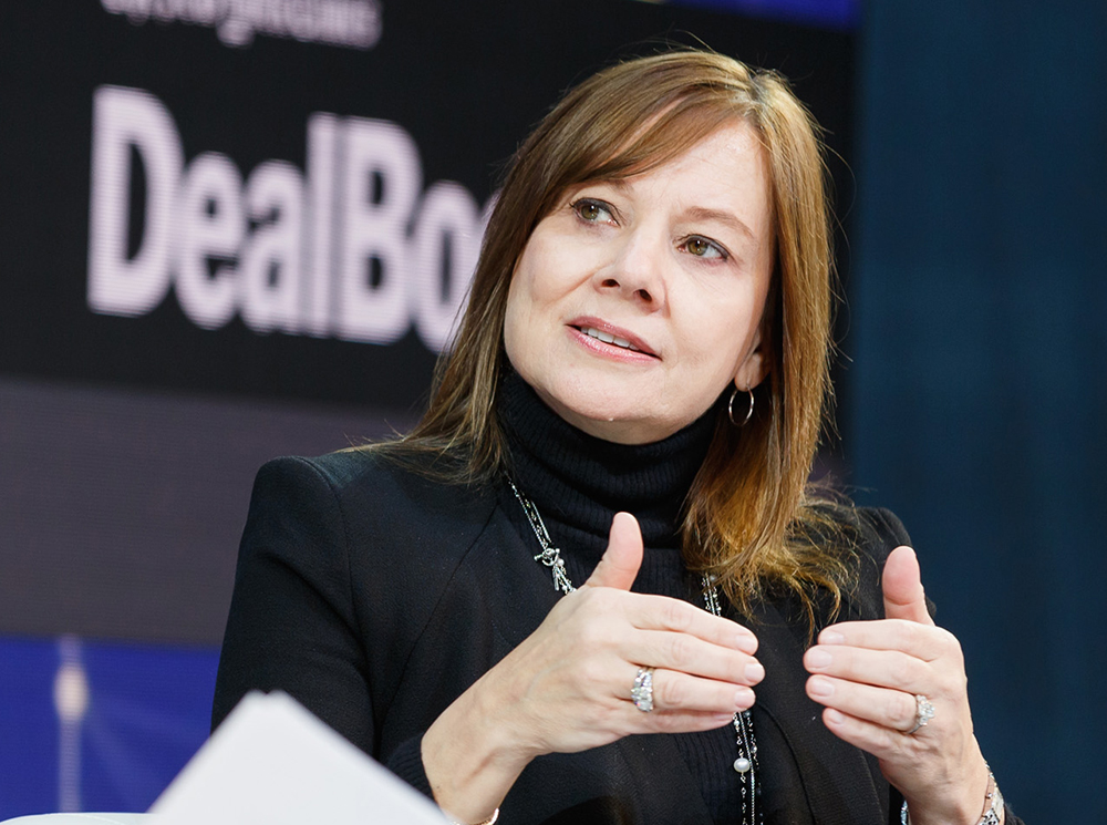 Мэри Барра, CEO General Motors, выступает на конференции издания New York Times, 1 ноября 2018 года | marieclaire.ru