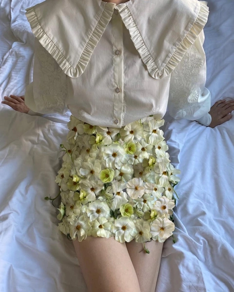 одежда из овощей, одежда из фруктов, одежда из цветов, фото одежды из овощей и фруктов, необычная одежда из растений, мода из овощей и фруктов, дизайнер из Краснодара одежда из овощей, экстравагантные образы из природы | Источник: Социальные сети