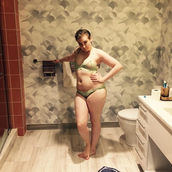 Cамоуверенность Лены Данэм достойна восхищения | Источник: @lenadunham