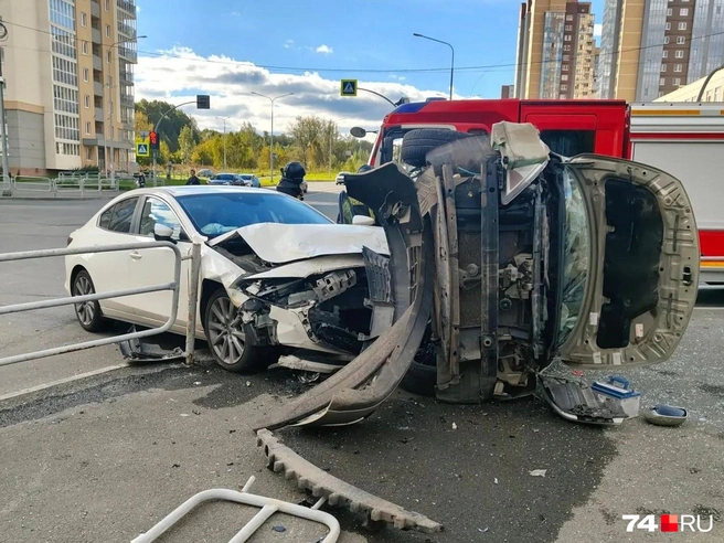 Чудом авария обошлась без погибших  | Источник: читатель 74.RU
