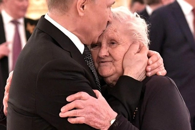 Детство Путина глазами учительницы: хулиган, силач, патриот