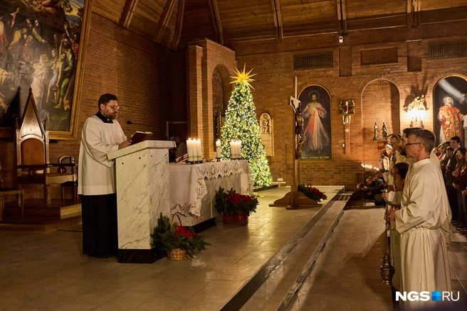 Празднование Рождества Христова у католиков длится 8 дней — вплоть до 1 января | Источник: Александр Ощепков / NGS.RU