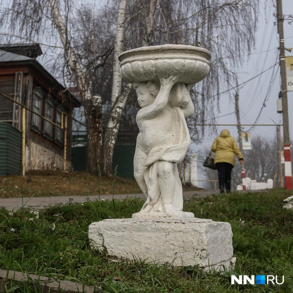 На улицах Сергача можно встретить небольшие скульптуры | Источник: Наталья Бурухина / NN.RU