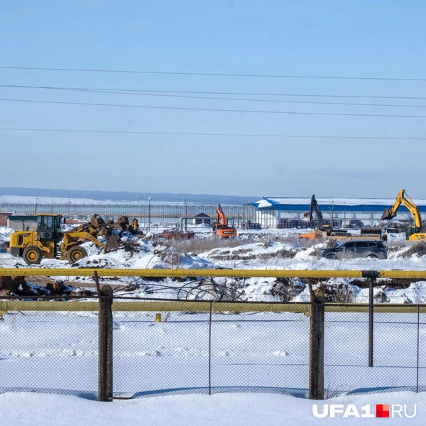 Вон сколько техники! | Источник: Булат Салихов / UFA1.RU