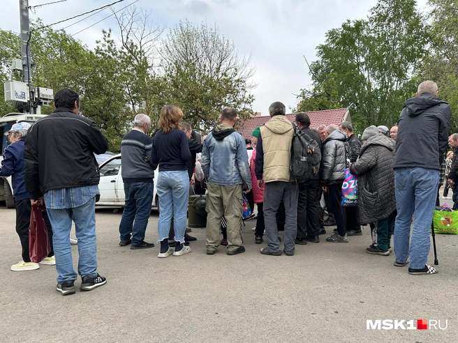 Постояльцев центра приехали кормить | Источник: Андрей Кузнецов / MSK1.RU