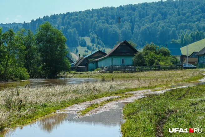 Не все успели спасти свое имущество | Источник: Булат Салихов / UFA1.RU
