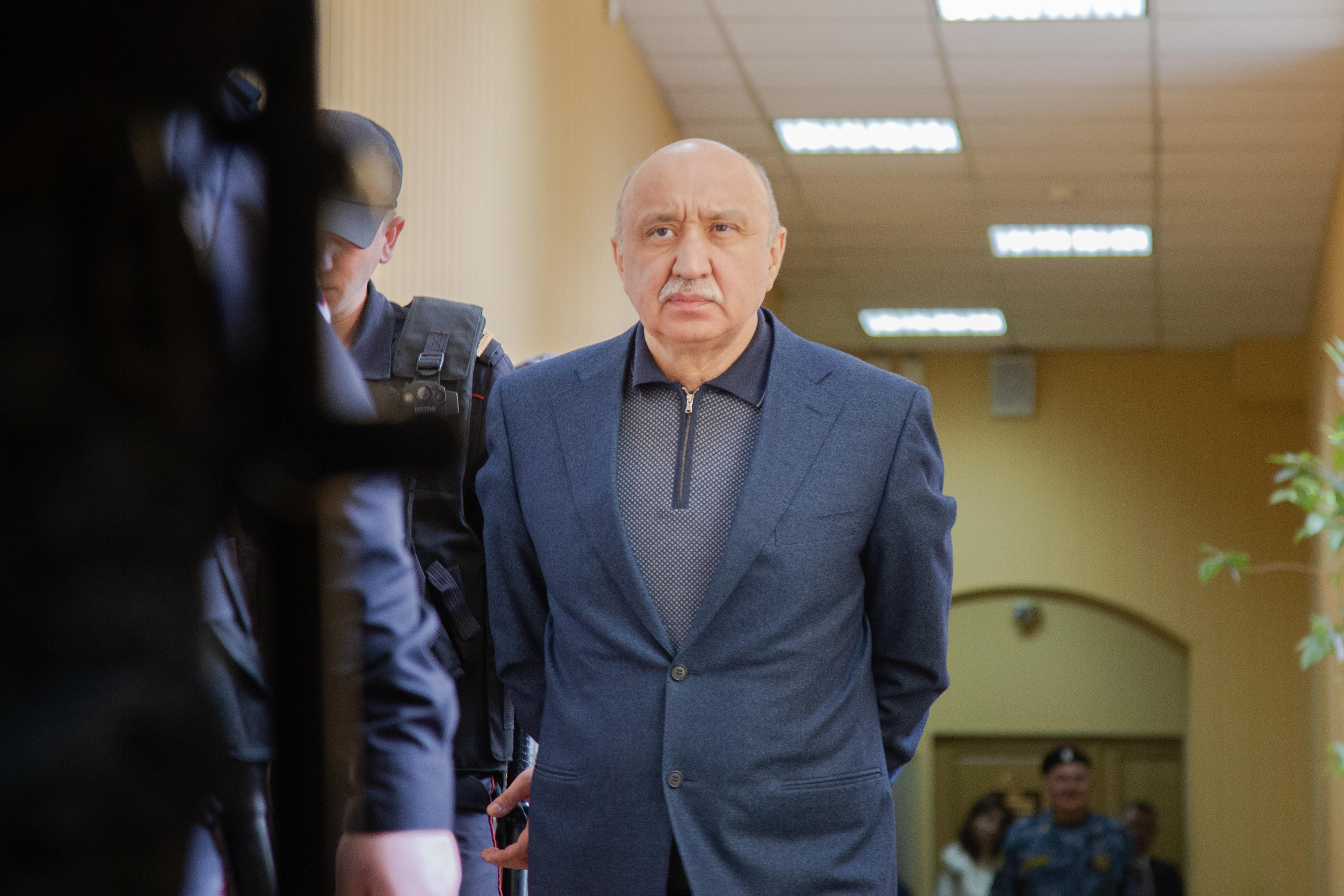 «Вопрос о его освобождении остается на усмотрение суда»: у уголовного дела против экс-ректора КФУ истек срок давности