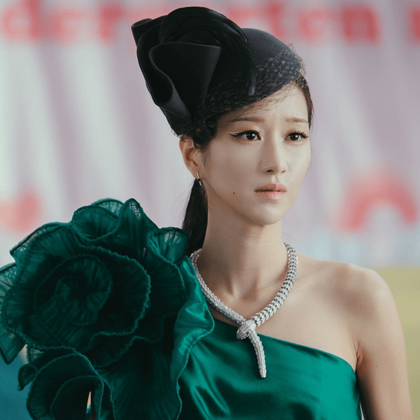 Браво стилистам: 11 лучших образов героини Со Йе Джи из дорамы «Ева» 😍
