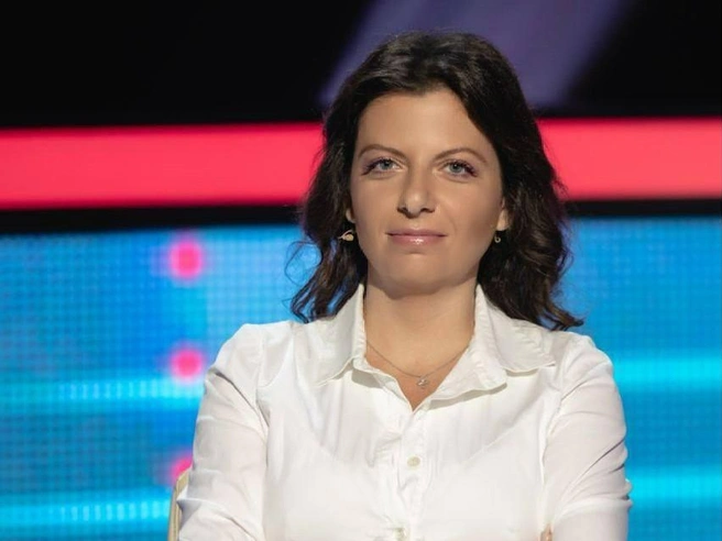 Последние месяцы были особенно тяжелыми для Симоньян, но она продолжает держаться | Источник: Маргарита Симоньян из дома / T.me