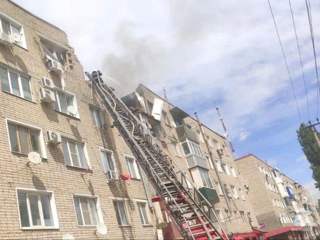 В доме взрывом снесло три квартиры на верхних этажах | Источник: ГУ МЧС по Саратовской области