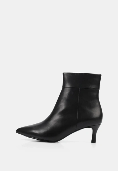 Что такое стиль Glamoratti и почему все так рады его возвращению?