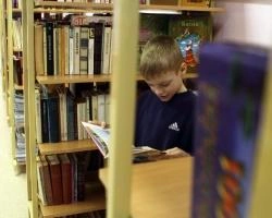 В Екатеринбурге все школы укомплектованы новыми учебниками | www.e1.ru