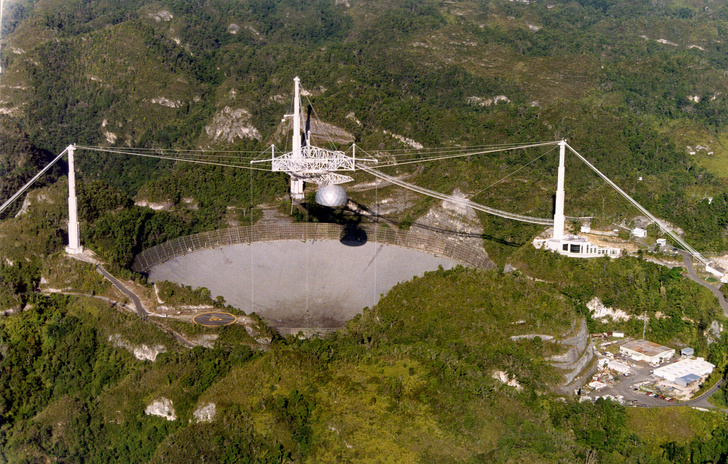 «Аресибо» — знаменитый радиотелескоп, построенный специально для поиска внеземной жизни (много фото)