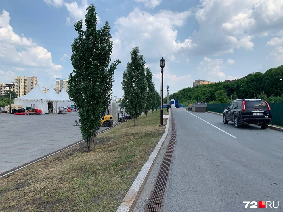 Шатры для ярмарки уже поставили | Источник: Никита Кифорук / 72.RU