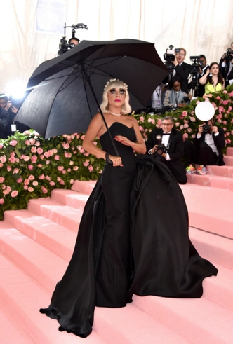 10 самых фантастических звездных образов с Met Gala 2019