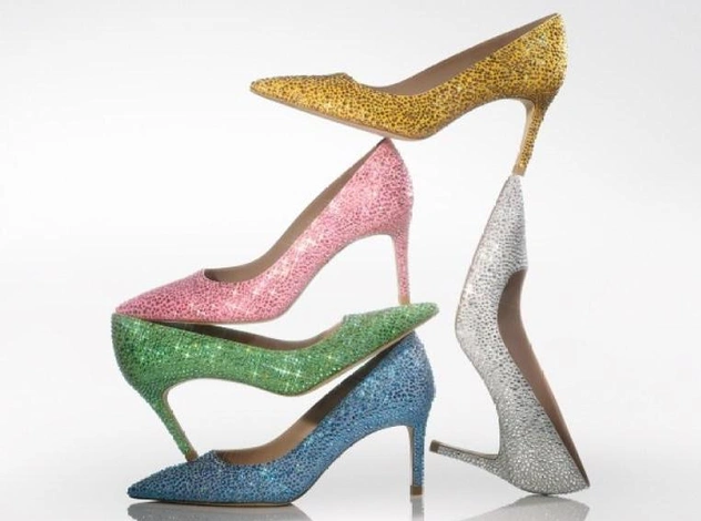 Время для сказок: волшебные туфли Золушки от Stuart Weitzman x Swarovski