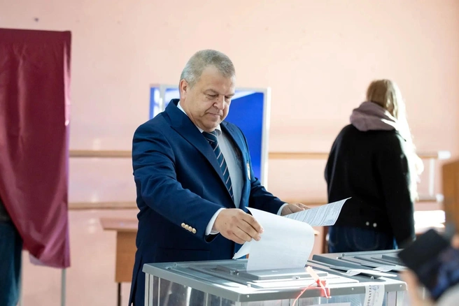Выборы — дело серьезное! | Источник: пресс-служба правительства СО 