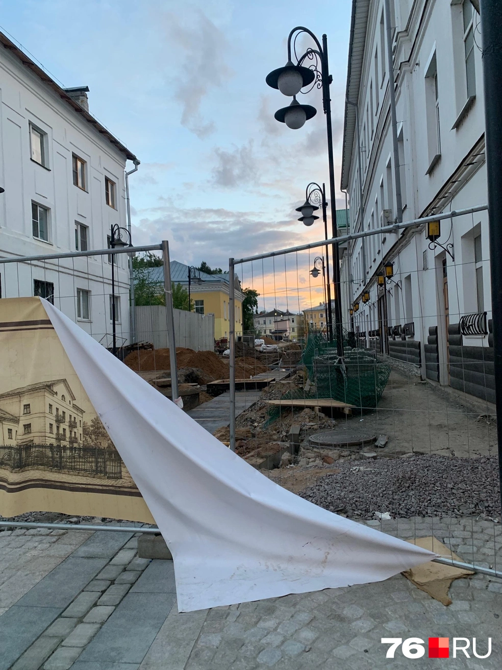 Скоро здесь тоже будет пешеходная зона | Источник: Алена Троицкая / 76.RU