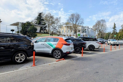 В Сочи водители скрывают номера от платных парковок