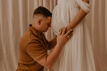 «Сказать ли бездетной жене, что у меня будет ребенок от любовницы?»