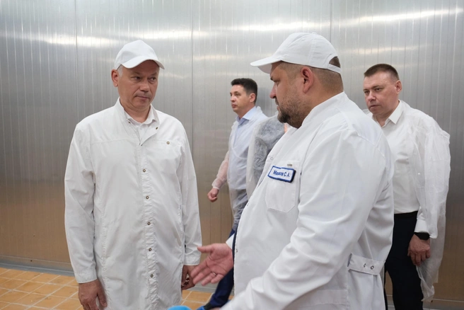 Глава региона проконтролировал эффективность мер по повышению производительности труда | Источник: www.nso.ru