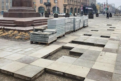 «Мы что, Москва?»: в Саратове плитку меняют снова
