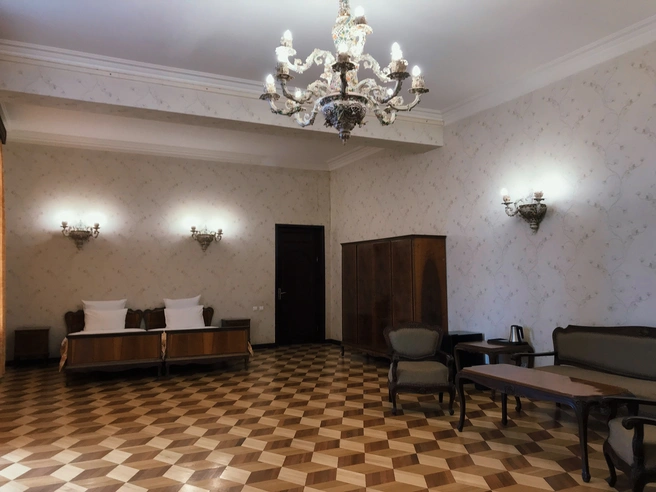 Мебель в неплохом состоянии | Источник: mussera-gosdacha.ru