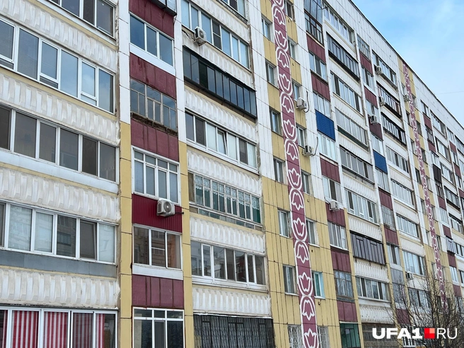Дома раскрасили и в Альметьевске | Источник: Андрей Бирюков / UFA1.RU