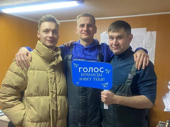 Артем Ульянов (справа)&nbsp;— строитель с 11-летним опытом | Источник: личный архив Артема Ульянова