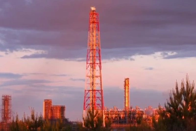 Факельную систему запустили на Амурском газохимическом комплексе