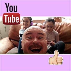 Father of the year: отец создал канал на YouTube, чтобы общаться со своими детьми