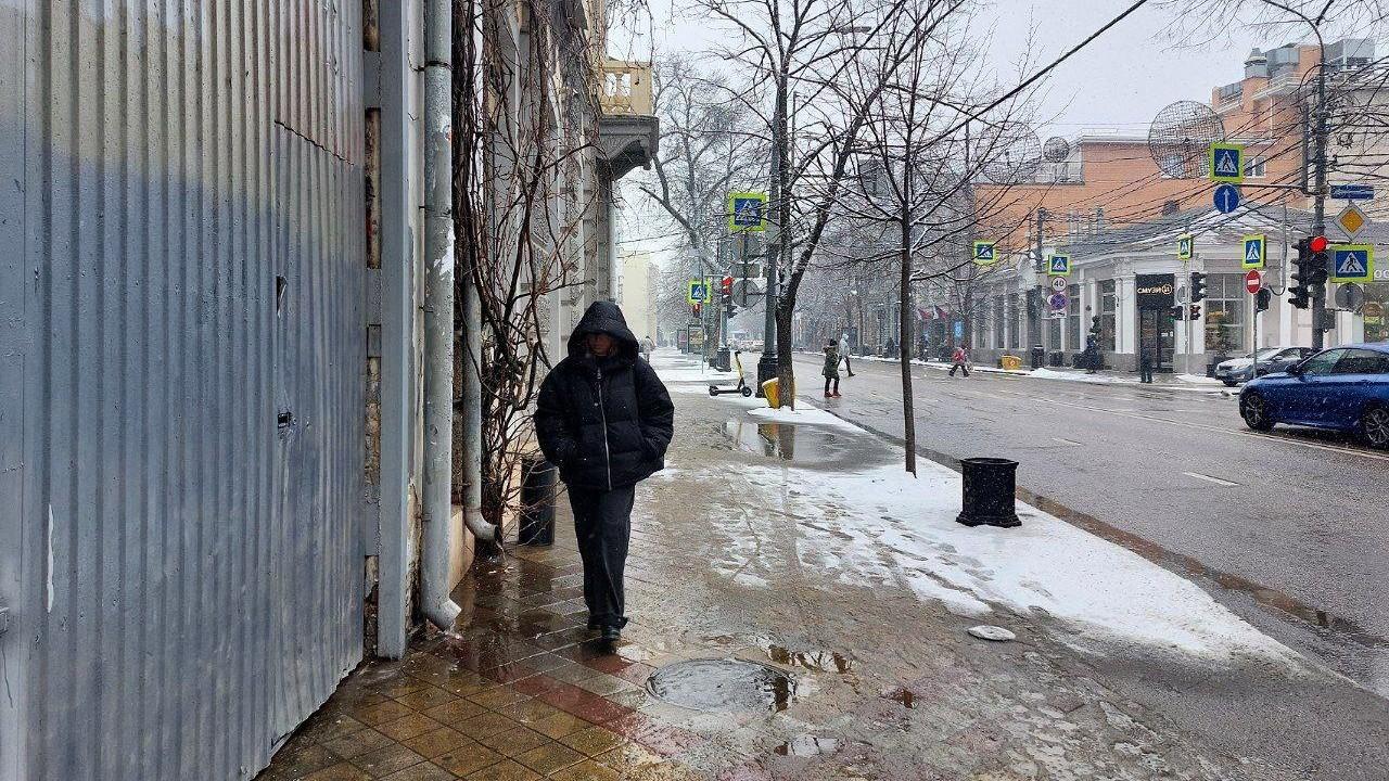 В кроссовках в такую погоду лучше не ходить | Источник: Екатерина Железнова / 93.RU