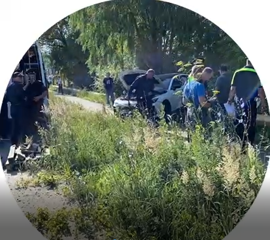 В Арзамасе столкнулись две легковушки. Одна из машин насмерть сбила пешехода
