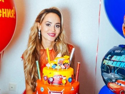 Анна Калашникова подарила сыну поездку в Катар