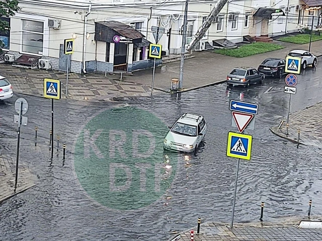 Перекресток Седина и Орджоникидзе | Источник: t.me/krddtp1