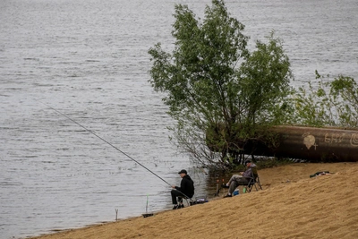 Пляжный сезон в Нижнем Новгороде: пугающий песок и первые пловцы