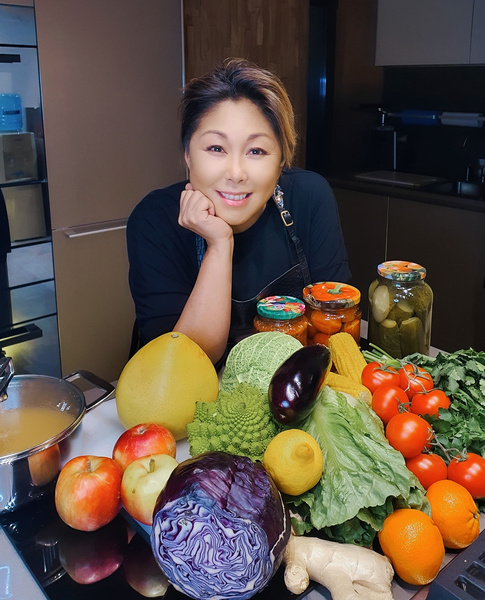 Анита Цой ищет в дом повара по гороскопу