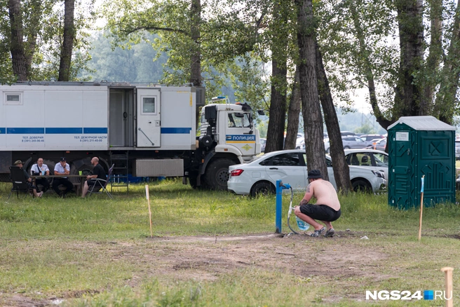 Под присмотром  | Источник: Мария Ленц / NGS24.RU
