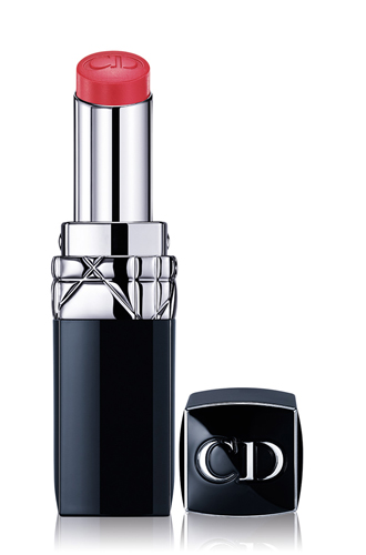 Помада-бальзам для губ Rouge Dior Baume, Dior. Инновационный продукт сочетает в себе глубокий цвет и уход за губами.