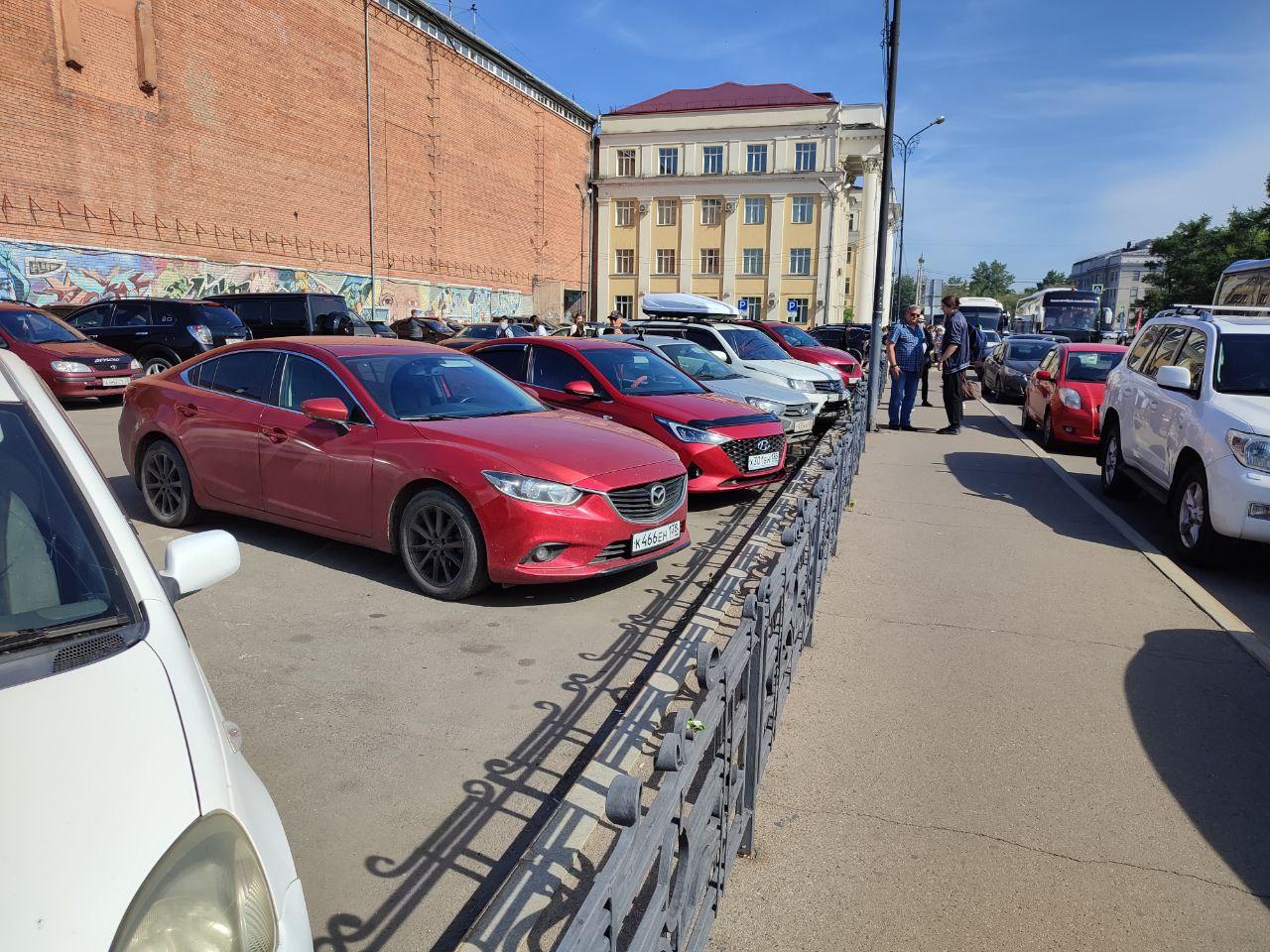 На каких машинах ездят чиновники администрации Иркутска и депутаты городской  думы? - 31 октября 2023 - ИРСИТИ.ру